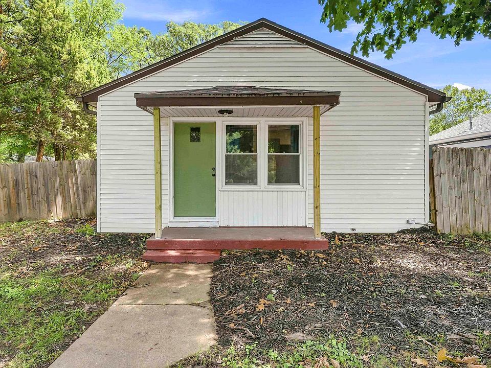 1st image of 2116 Blaker Dr