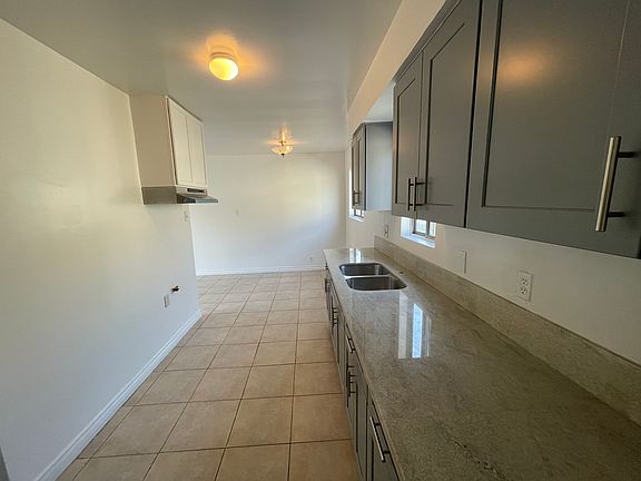 5th image of 6415 El Selinda Ave