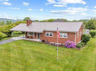 205 N 19th St, Wytheville, VA 24382