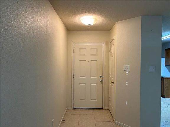 5th image of 15719 Wisteria Hill St