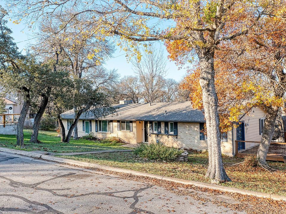 1st image of 502 Hacienda Dr