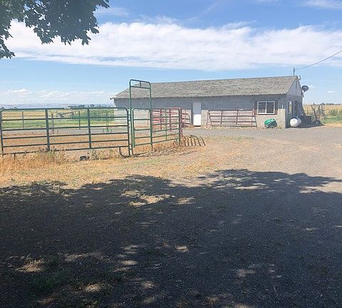 4th image of 11660 Road 9 NE