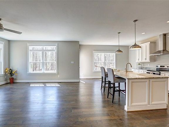 4th image of 11381 Poplar Gate Dr