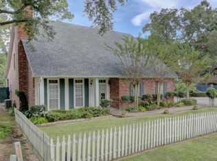 305 Artisan Rd, Lafayette, LA 70508