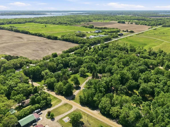Highland Cir NW, Alexandria, MN 56308