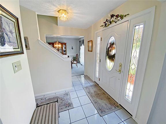3rd image of 148 Bluestone Dr