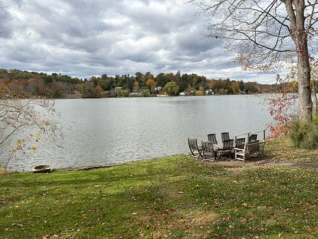 57 Truesdale Lake Dr — Photo 13