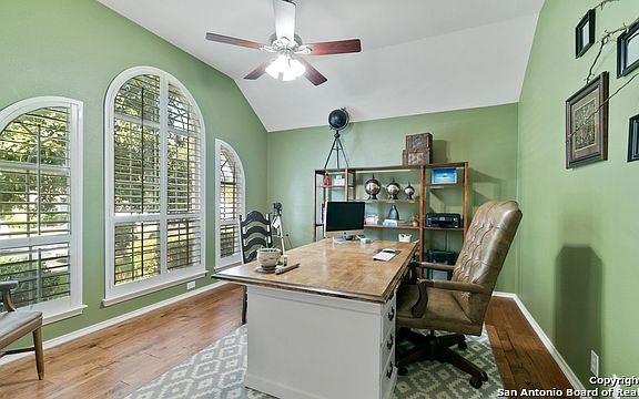 4th image of 2719 Glenbrook Way