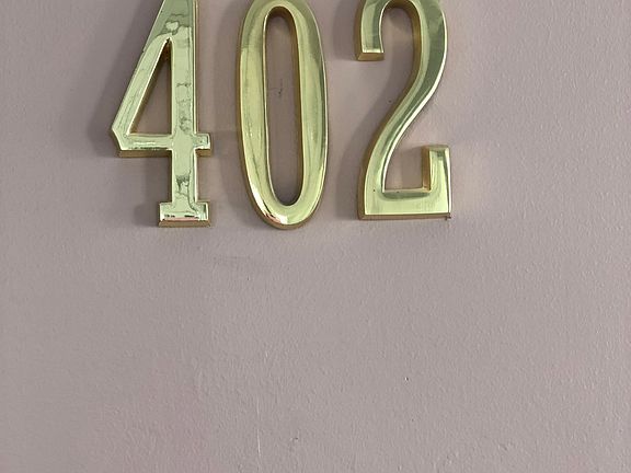 4th image of 10 Atlantic Ave Unit 402