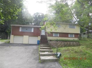 62 Shipp St, Newburgh, NY 12550
