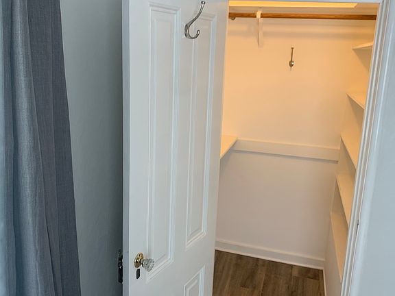 3rd image of 346 D St
