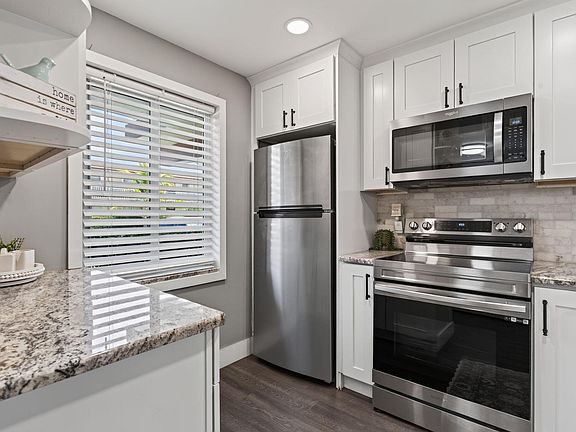 4th image of 7500 NW 5th Court #108