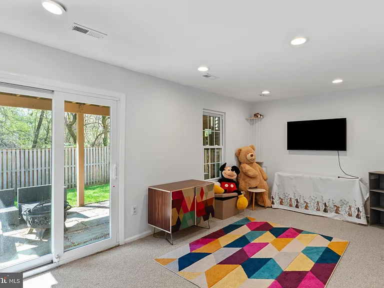 10267 Green Holly Ter — Photo 33