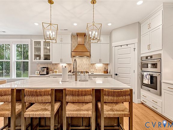 3rd image of 8950 Terroir Ln