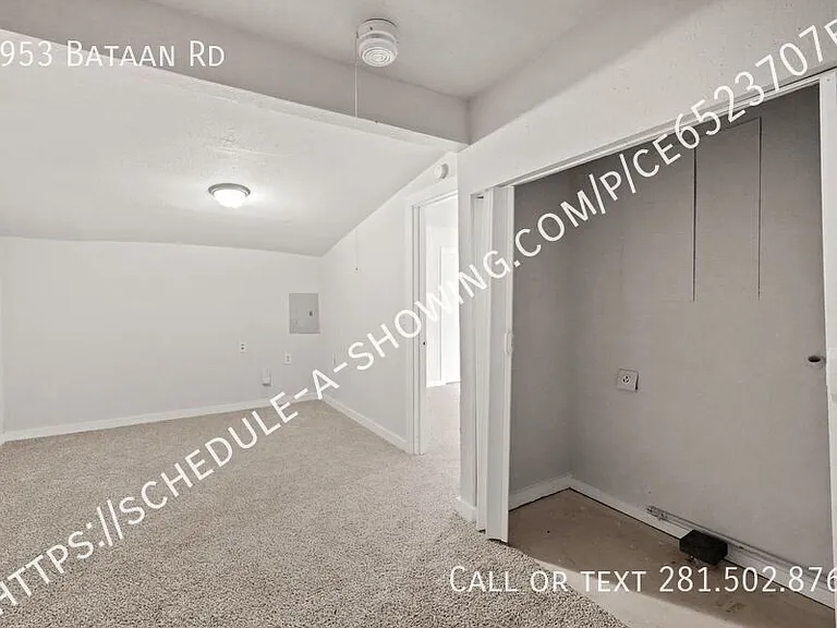 4953 Bataan Rd — Photo 17