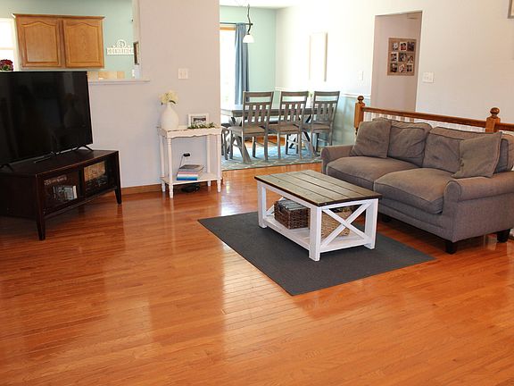4th image of 3939 Liverpool Dr