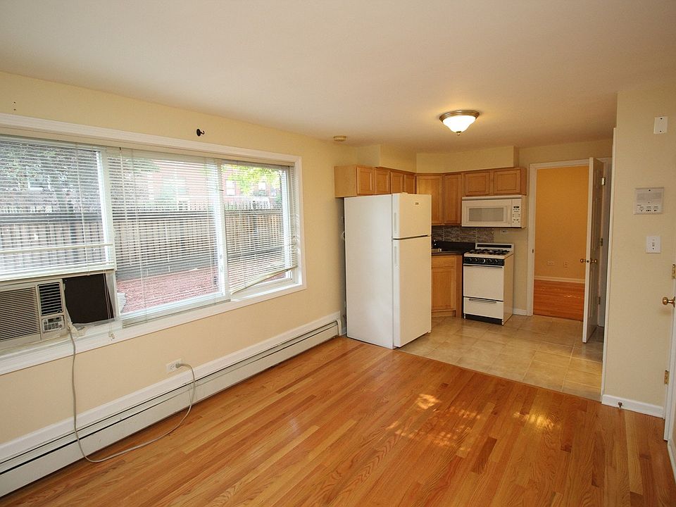 1st image of 5952 N Winthrop Ave #1P