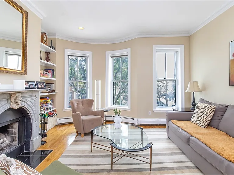 17 Dartmouth St #3 — Photo 1