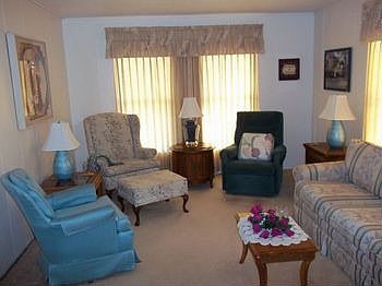 Living room, completely furnished