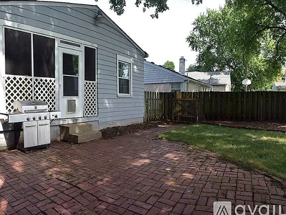 2nd image of 5833 Norwaldo Ave