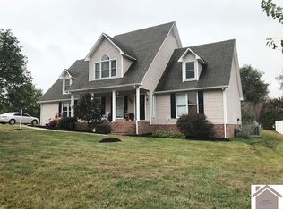 189 Pleasure Dr, Mayfield, KY 42066