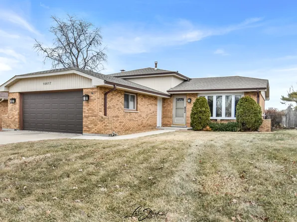 16617 Leslie Dr, Orland Hills, IL 60487