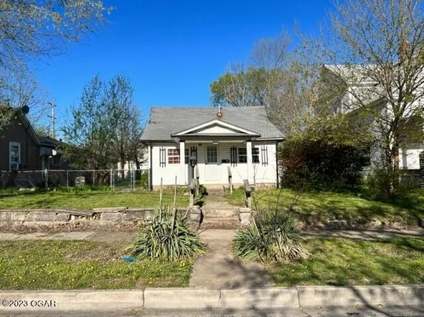 1916 Murphy Avenue, Joplin, MO 64804