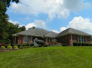 420 Deer Lake Rd, Elizabethtown, KY 42701