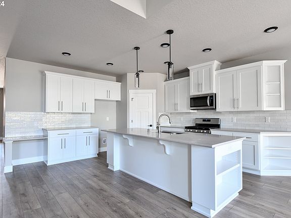 4th image of 9126 NE 168th Ct