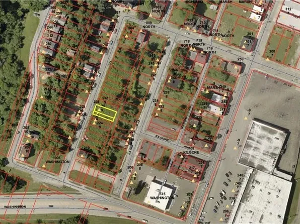 226 N 9th St, Steubenville, OH 43952