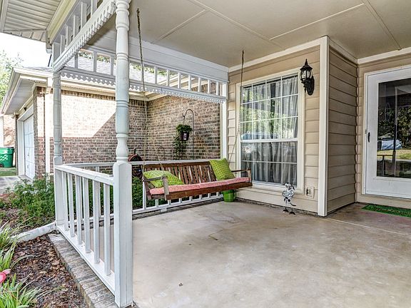 2nd image of 4353 Bathurst Dr