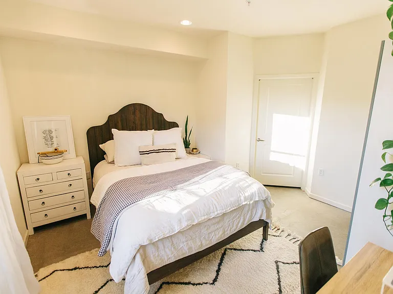 925 N Lincoln St #4D — Photo 9