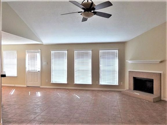 4th image of 15002 Grassington Dr