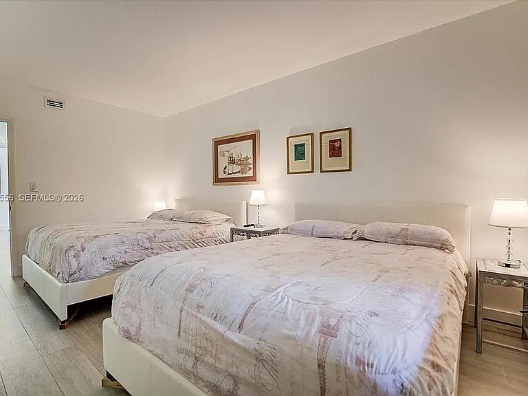 101 E Crandon Blvd #276 — Photo 25