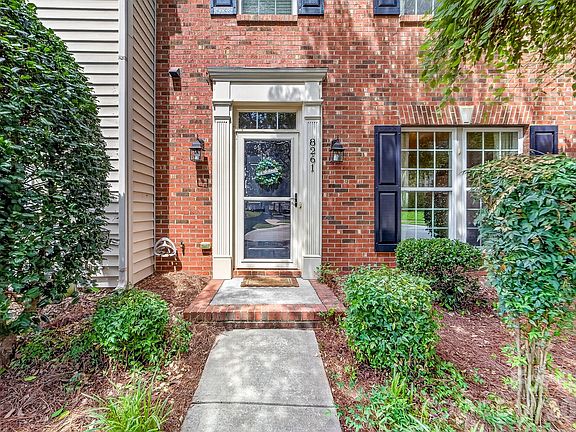 3rd image of 8261 Bridgegate Dr