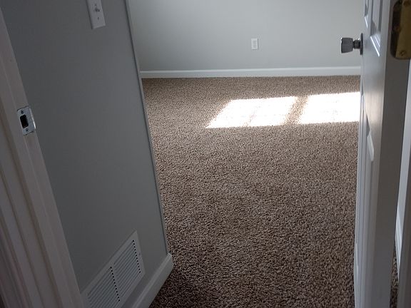 master bed with bath