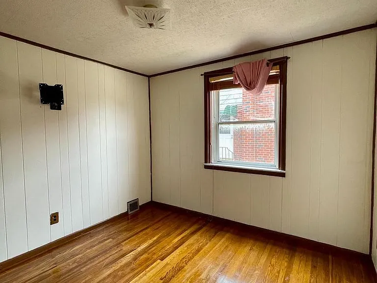 1405 Napfle Ave — Photo 11