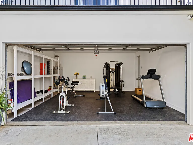 725 Oxford Ave — Photo 31