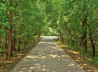 3249 N Silver Cedar Rd, Oconomowoc, WI 53066