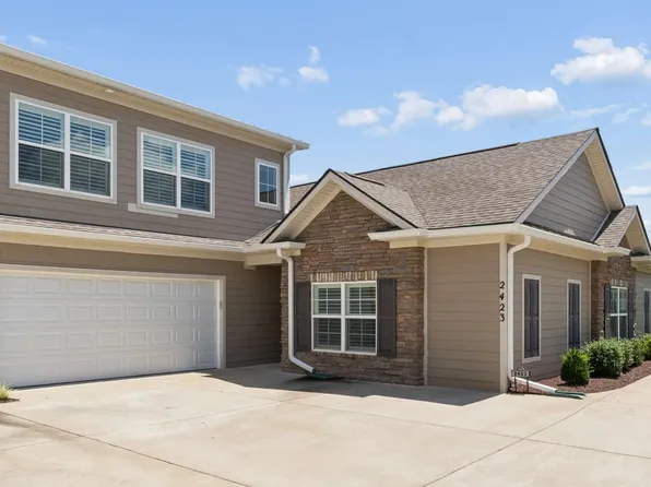 2423 Stonecenter Ln, Murfreesboro, TN 37128