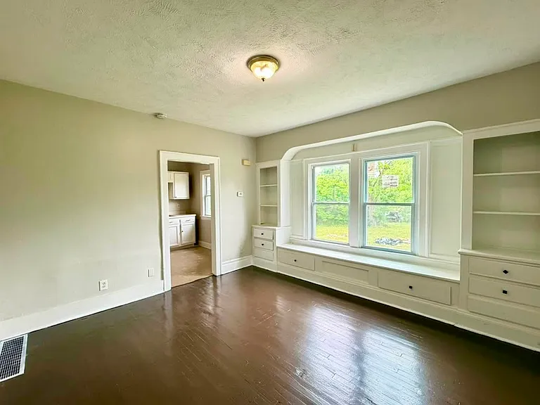 3454 E 118th St #2 — Photo 7