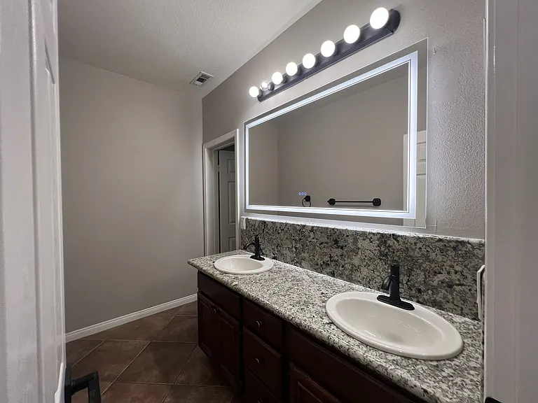 36005 Redgrave Way — Photo 16