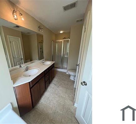 3rd image of 2813 Hillside Way