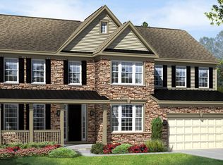 5890 Hunter Crest Rd, Woodbridge, VA 22193