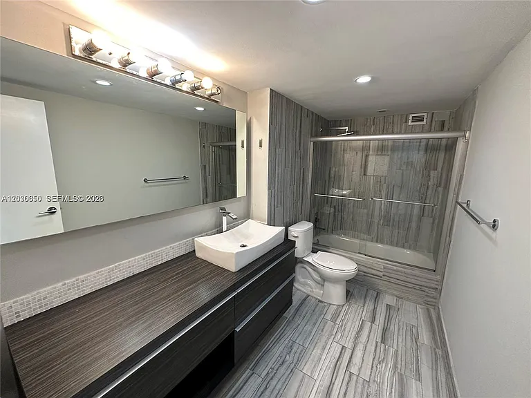 600 Three Islands Blvd #705 — Photo 16