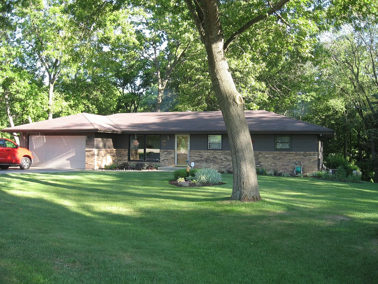 3485 Falling Leaf Dr photo 1