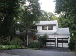 77 Regina Rd, Airmont, NY 10952