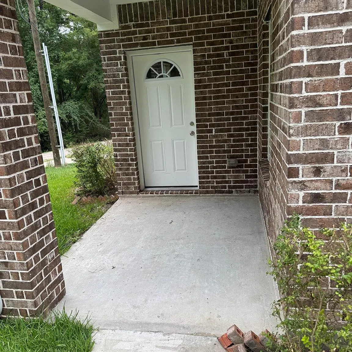 3 bed, 2.0 bath, 1537 sqft, $1,850 — Photo 2