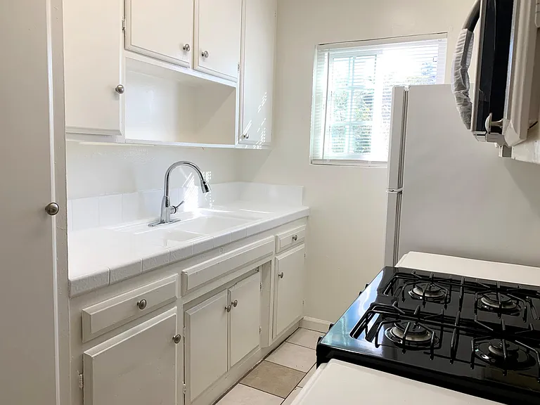 11258 Tiara St #7 — Photo 9