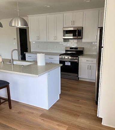 2nd image of 507 N Helberta Ave #B